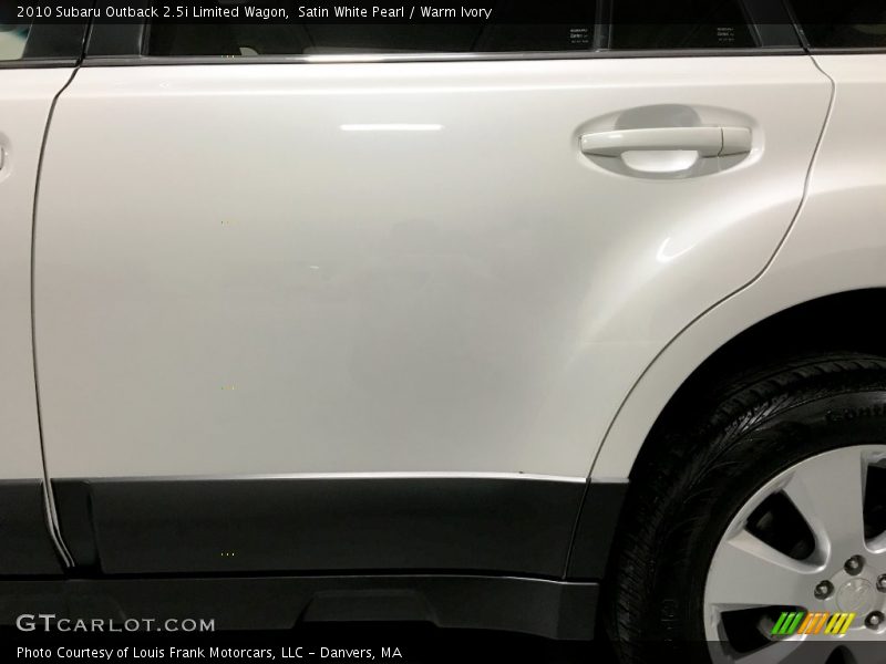 Satin White Pearl / Warm Ivory 2010 Subaru Outback 2.5i Limited Wagon