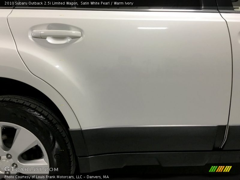 Satin White Pearl / Warm Ivory 2010 Subaru Outback 2.5i Limited Wagon