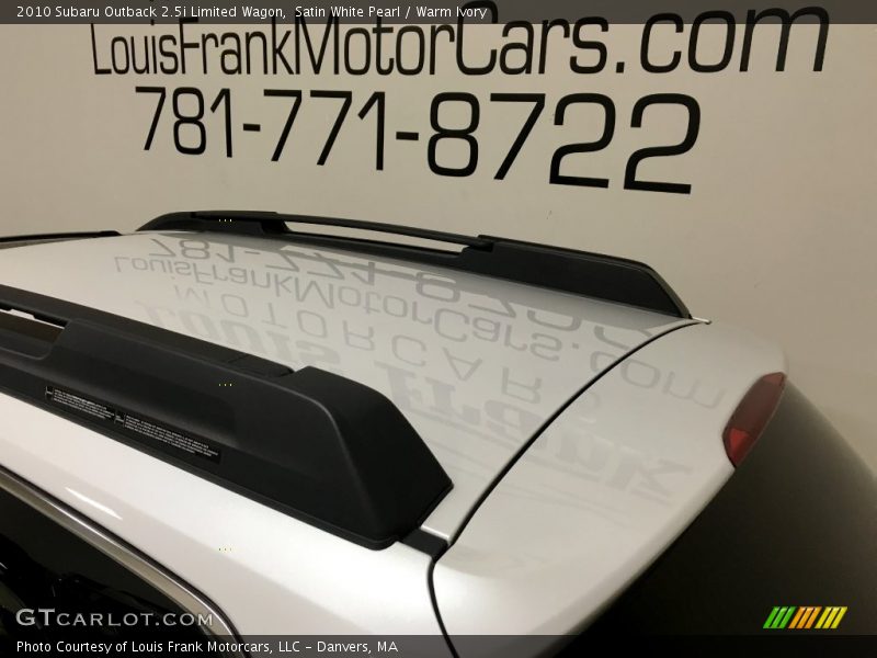 Satin White Pearl / Warm Ivory 2010 Subaru Outback 2.5i Limited Wagon