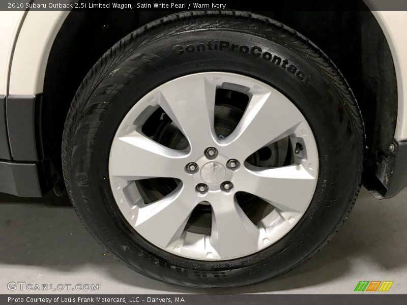 Satin White Pearl / Warm Ivory 2010 Subaru Outback 2.5i Limited Wagon