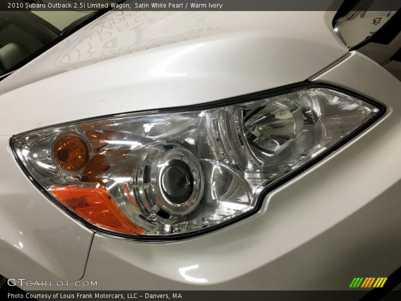 Satin White Pearl / Warm Ivory 2010 Subaru Outback 2.5i Limited Wagon