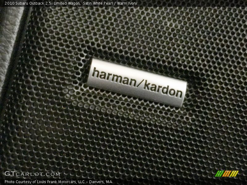 Satin White Pearl / Warm Ivory 2010 Subaru Outback 2.5i Limited Wagon