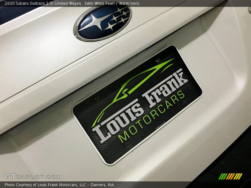 Satin White Pearl / Warm Ivory 2010 Subaru Outback 2.5i Limited Wagon