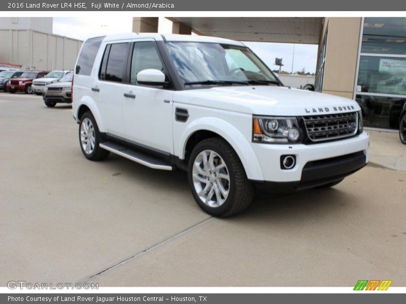 Fuji White / Almond/Arabica 2016 Land Rover LR4 HSE
