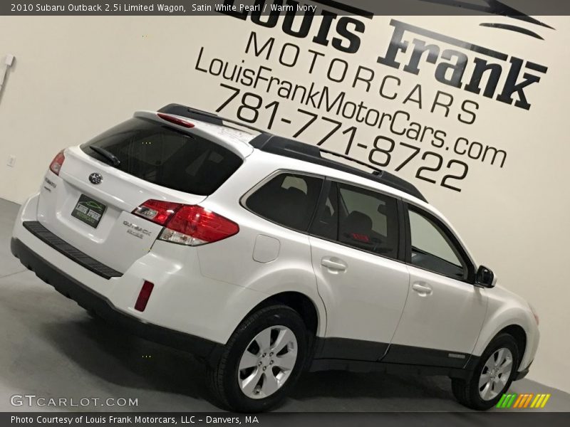 Satin White Pearl / Warm Ivory 2010 Subaru Outback 2.5i Limited Wagon