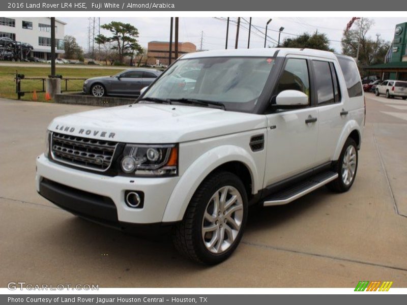 Fuji White / Almond/Arabica 2016 Land Rover LR4 HSE