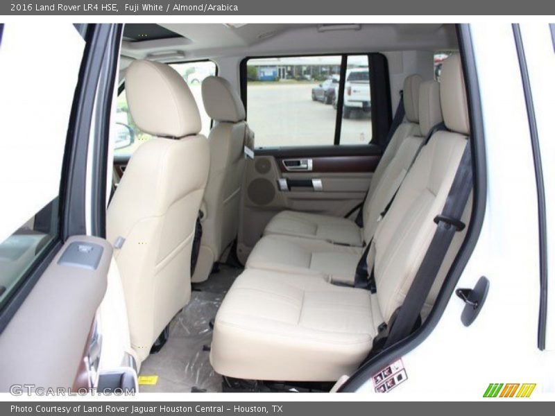 Fuji White / Almond/Arabica 2016 Land Rover LR4 HSE