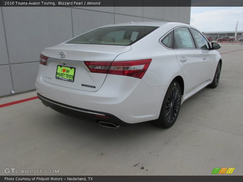 Blizzard Pearl / Almond 2016 Toyota Avalon Touring