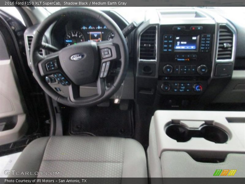 Shadow Black / Medium Earth Gray 2016 Ford F150 XLT SuperCab