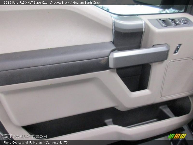 Shadow Black / Medium Earth Gray 2016 Ford F150 XLT SuperCab