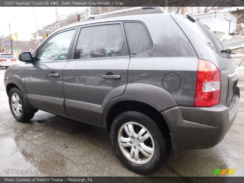 Dark Titanium Gray Metallic / Gray 2007 Hyundai Tucson SE 4WD