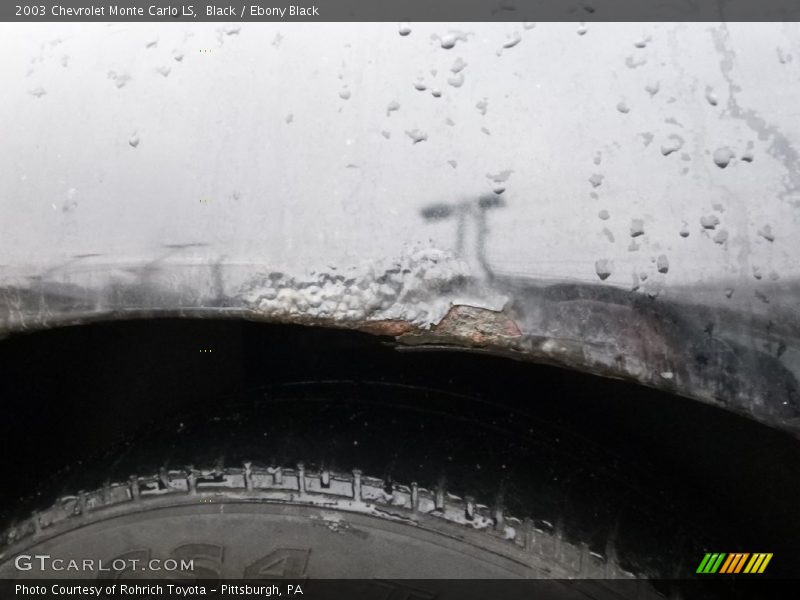 Black / Ebony Black 2003 Chevrolet Monte Carlo LS