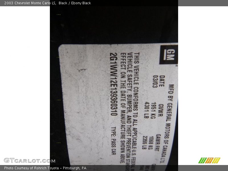 Black / Ebony Black 2003 Chevrolet Monte Carlo LS