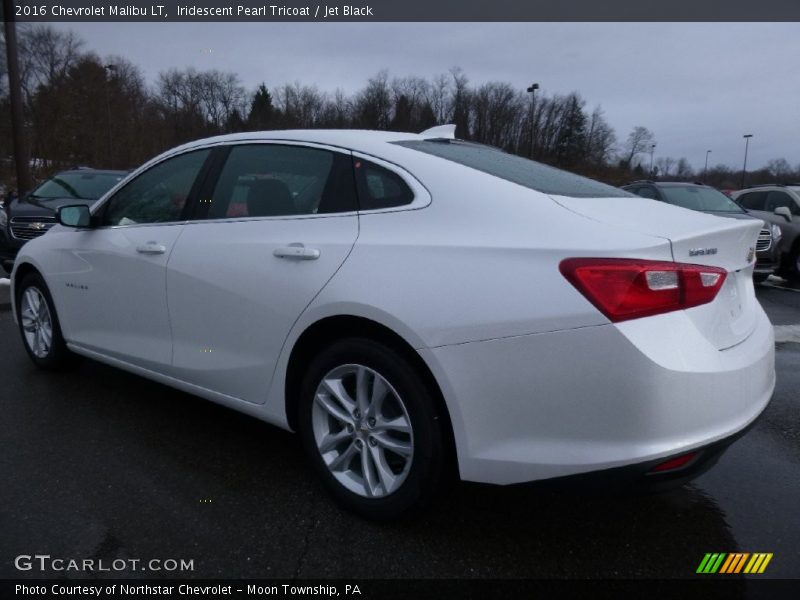 Iridescent Pearl Tricoat / Jet Black 2016 Chevrolet Malibu LT