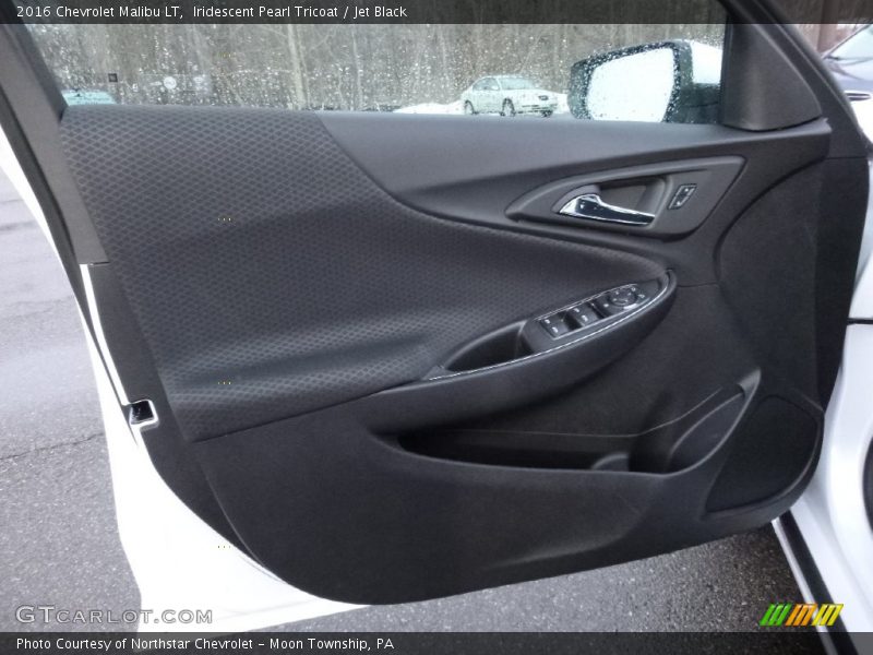 Iridescent Pearl Tricoat / Jet Black 2016 Chevrolet Malibu LT