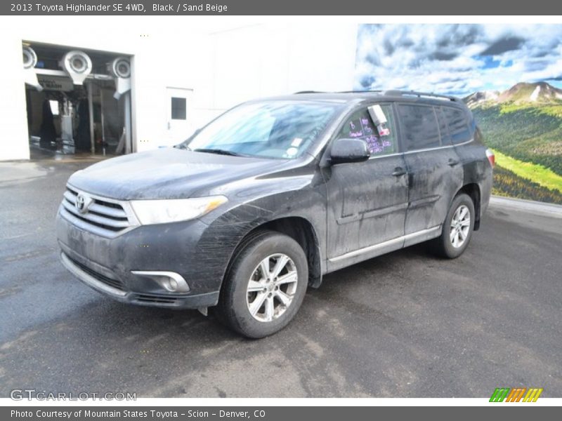 Black / Sand Beige 2013 Toyota Highlander SE 4WD