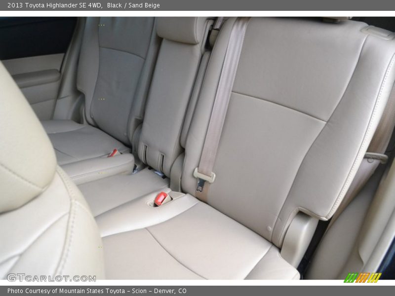 Black / Sand Beige 2013 Toyota Highlander SE 4WD