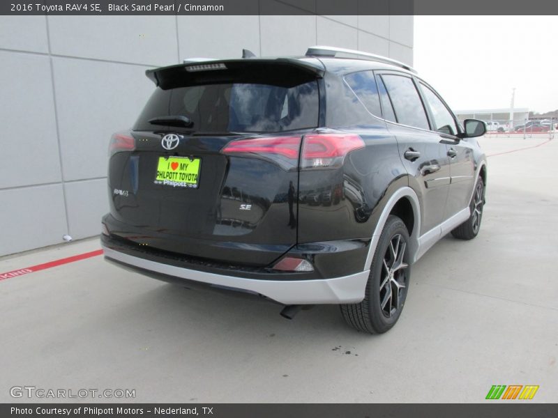 Black Sand Pearl / Cinnamon 2016 Toyota RAV4 SE