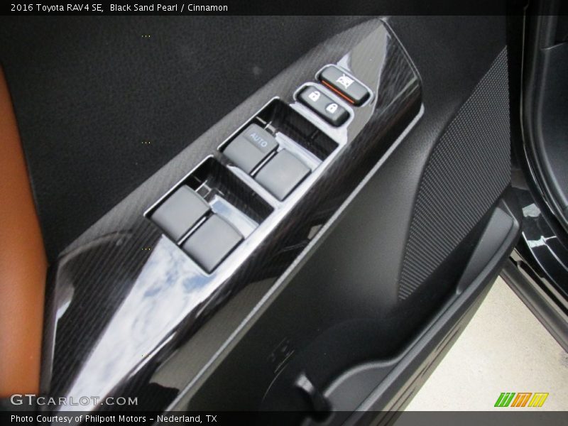 Black Sand Pearl / Cinnamon 2016 Toyota RAV4 SE