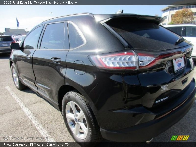Tuxedo Black Metallic / Ebony 2015 Ford Edge SE