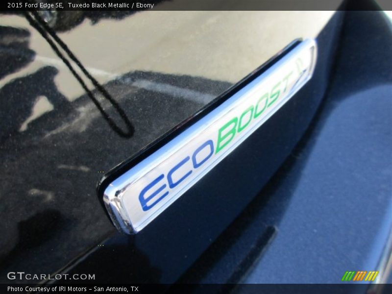 Tuxedo Black Metallic / Ebony 2015 Ford Edge SE