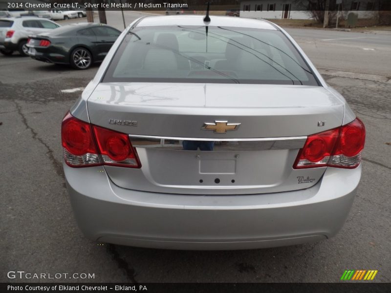 Silver Ice Metallic / Medium Titanium 2014 Chevrolet Cruze LT