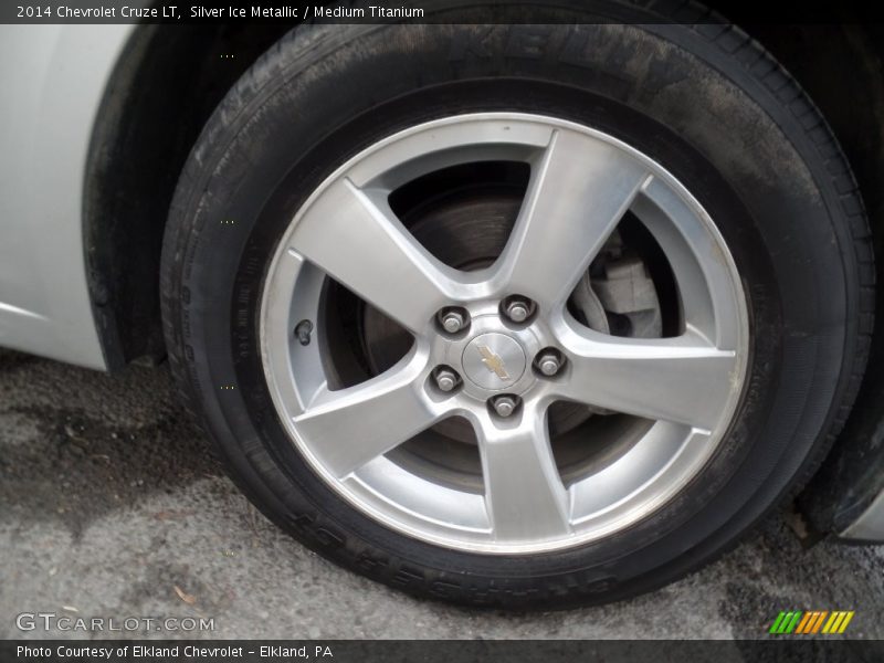 Silver Ice Metallic / Medium Titanium 2014 Chevrolet Cruze LT
