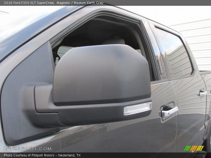 Magnetic / Medium Earth Gray 2016 Ford F150 XLT SuperCrew