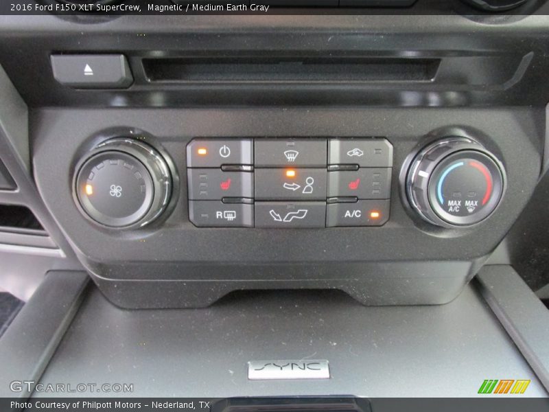Magnetic / Medium Earth Gray 2016 Ford F150 XLT SuperCrew