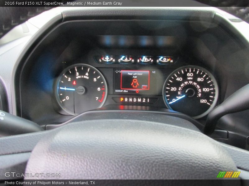 Magnetic / Medium Earth Gray 2016 Ford F150 XLT SuperCrew