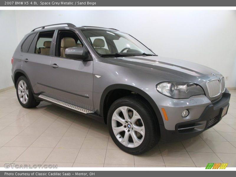 Front 3/4 View of 2007 X5 4.8i