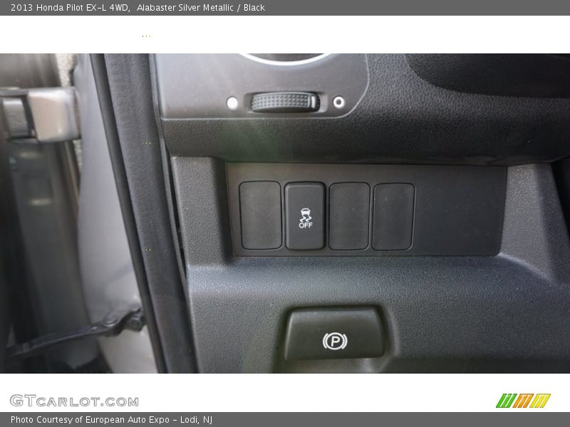 Alabaster Silver Metallic / Black 2013 Honda Pilot EX-L 4WD