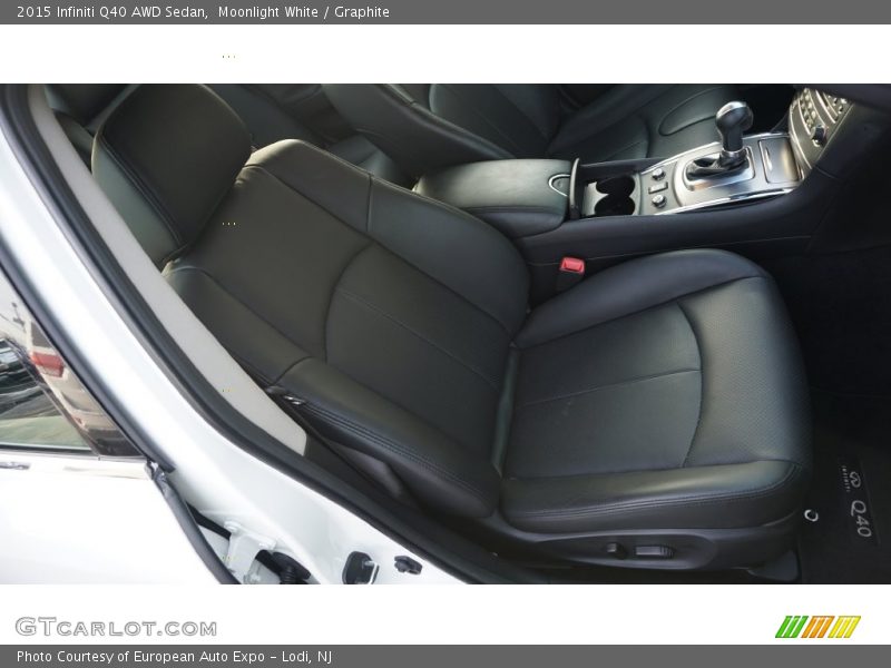 Moonlight White / Graphite 2015 Infiniti Q40 AWD Sedan