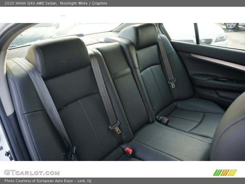 Moonlight White / Graphite 2015 Infiniti Q40 AWD Sedan