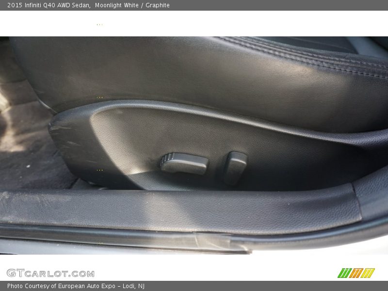 Moonlight White / Graphite 2015 Infiniti Q40 AWD Sedan