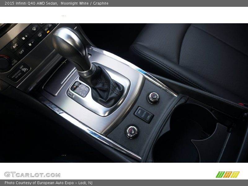 Moonlight White / Graphite 2015 Infiniti Q40 AWD Sedan