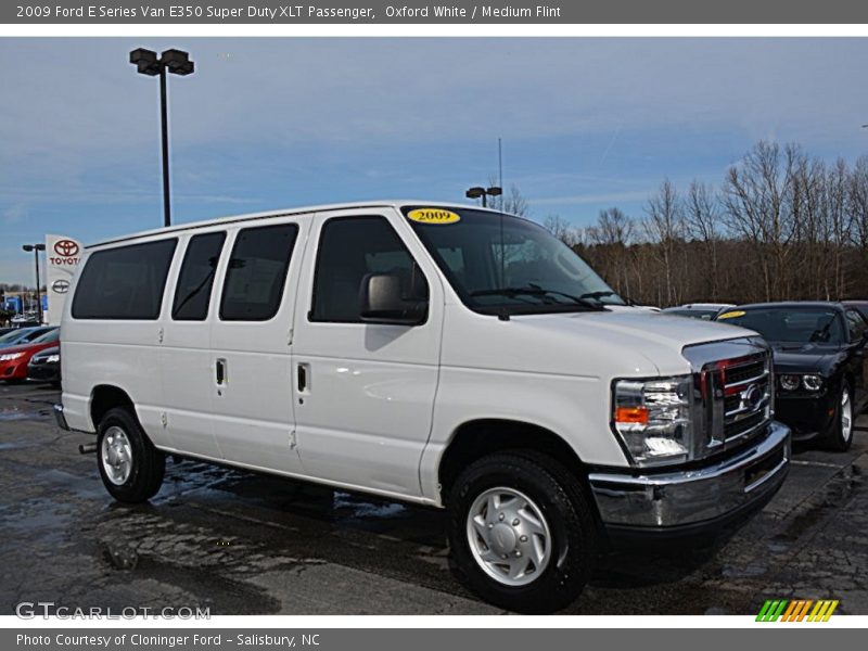 Oxford White / Medium Flint 2009 Ford E Series Van E350 Super Duty XLT Passenger
