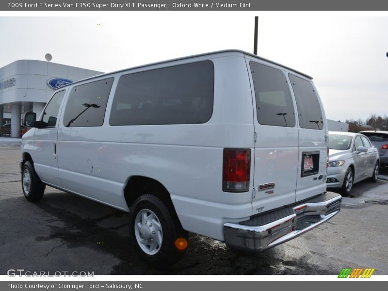 Oxford White / Medium Flint 2009 Ford E Series Van E350 Super Duty XLT Passenger