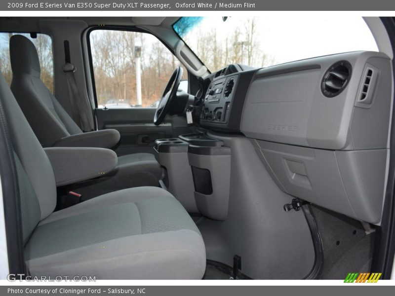 Oxford White / Medium Flint 2009 Ford E Series Van E350 Super Duty XLT Passenger