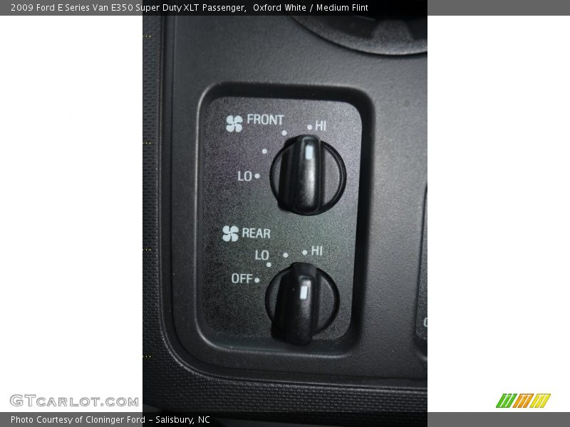 Oxford White / Medium Flint 2009 Ford E Series Van E350 Super Duty XLT Passenger