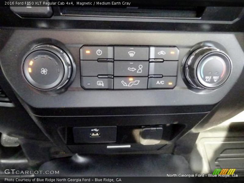 Magnetic / Medium Earth Gray 2016 Ford F150 XLT Regular Cab 4x4