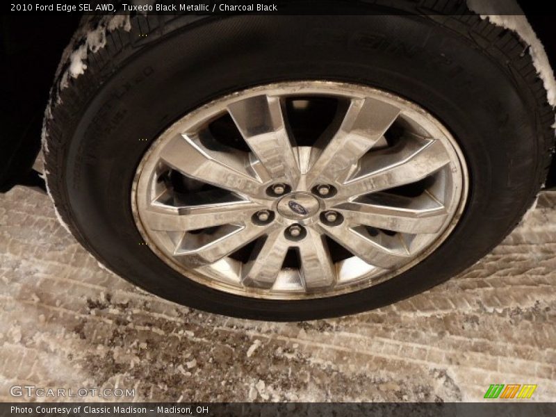 Tuxedo Black Metallic / Charcoal Black 2010 Ford Edge SEL AWD