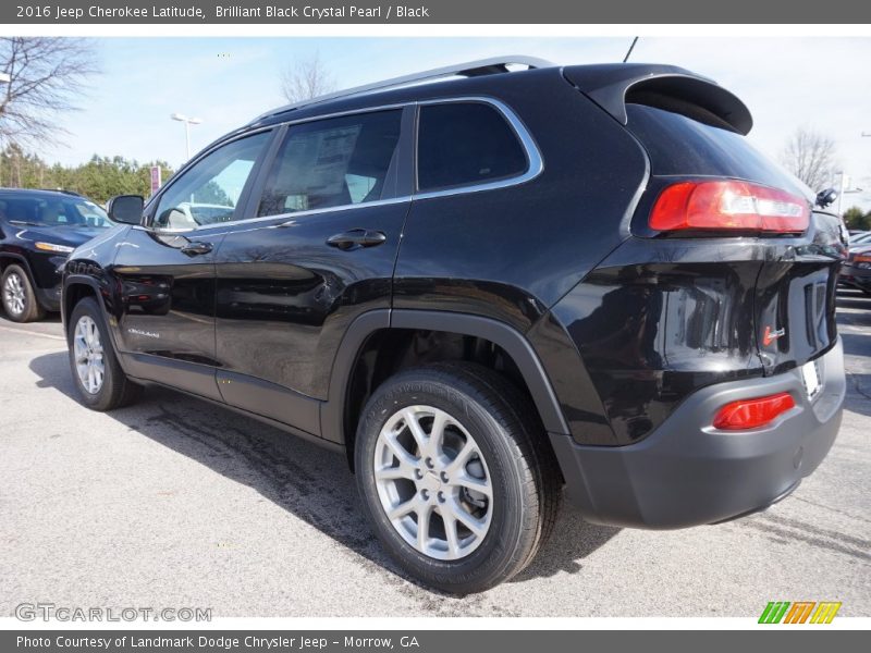 Brilliant Black Crystal Pearl / Black 2016 Jeep Cherokee Latitude