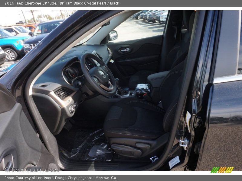 Brilliant Black Crystal Pearl / Black 2016 Jeep Cherokee Latitude