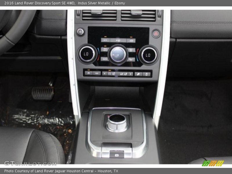 Indus Silver Metallic / Ebony 2016 Land Rover Discovery Sport SE 4WD