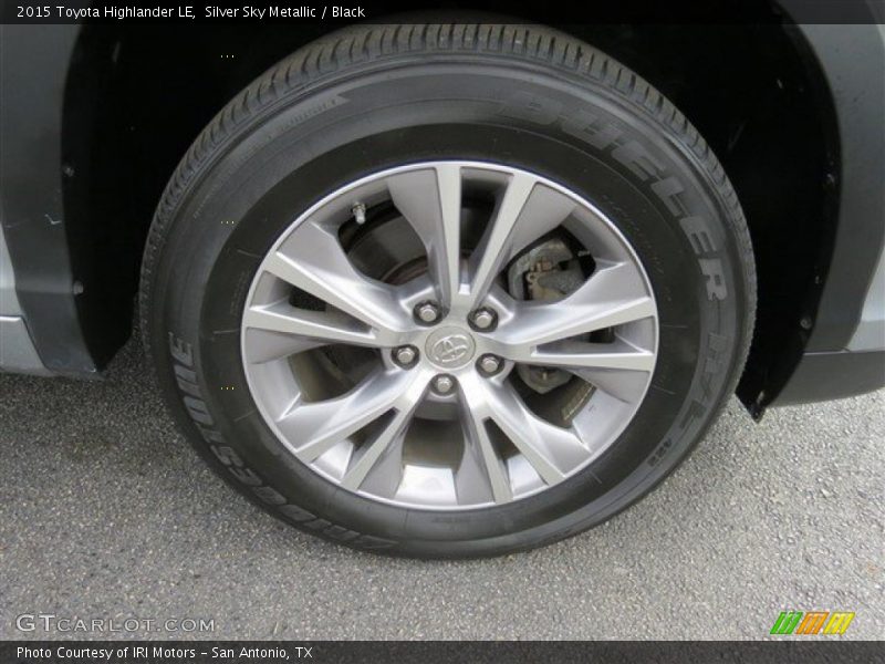 Silver Sky Metallic / Black 2015 Toyota Highlander LE