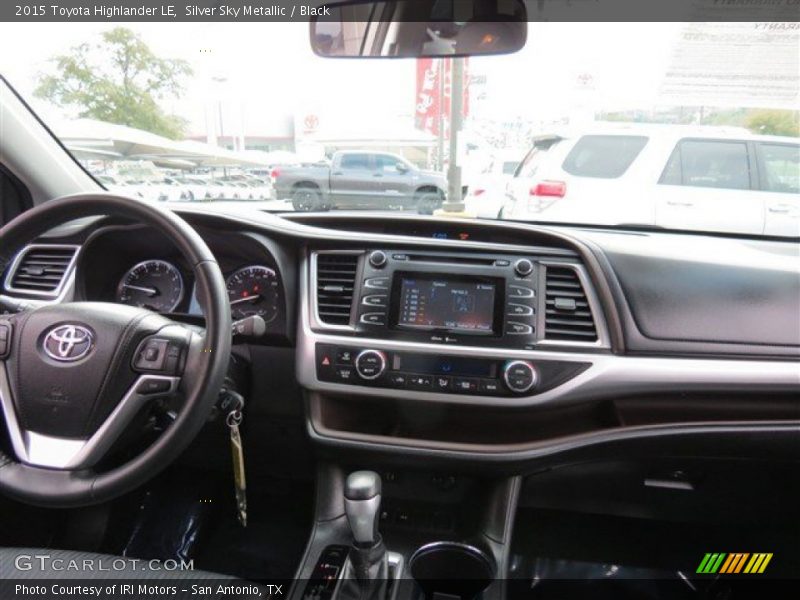 Silver Sky Metallic / Black 2015 Toyota Highlander LE