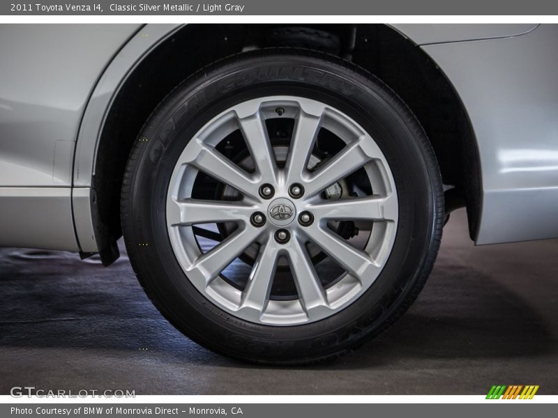 Classic Silver Metallic / Light Gray 2011 Toyota Venza I4