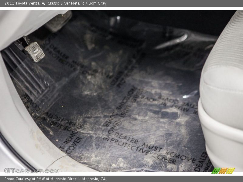 Classic Silver Metallic / Light Gray 2011 Toyota Venza I4