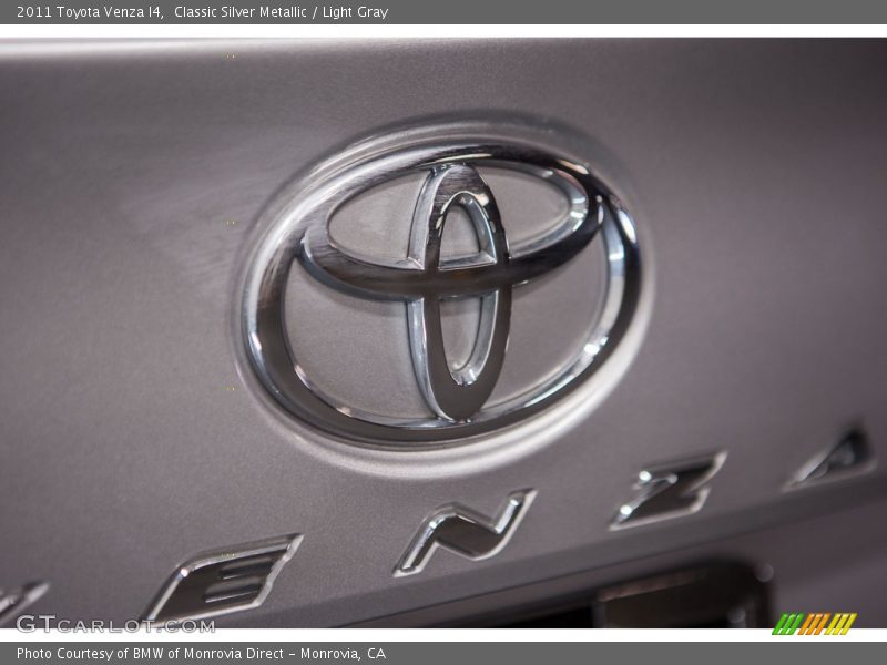 Classic Silver Metallic / Light Gray 2011 Toyota Venza I4